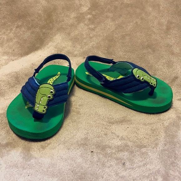 Cat & Jack Other - Cat and Jack flip flops boys size 5/6